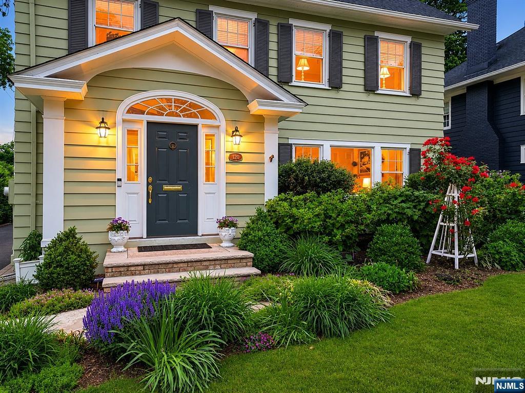 120 Buckingham Road - Photo 1