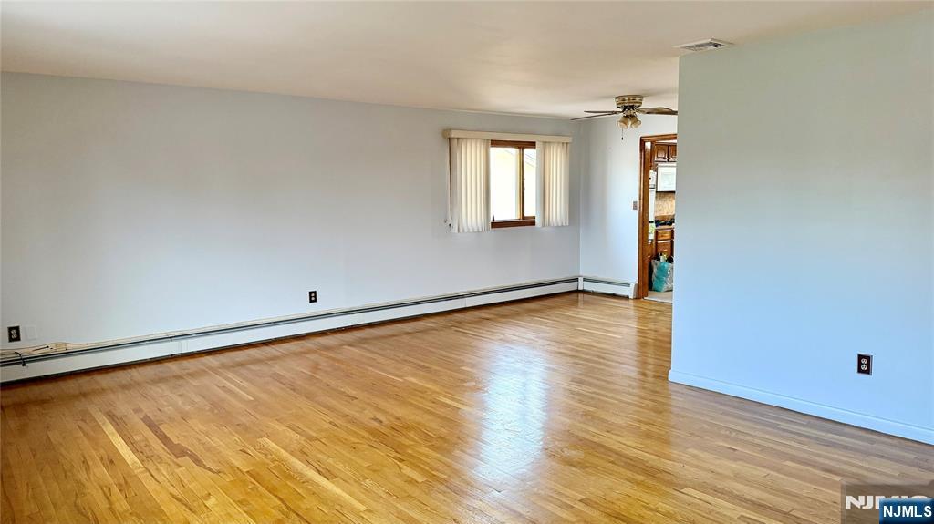 844 Elizabeth Street 2 - Photo 5