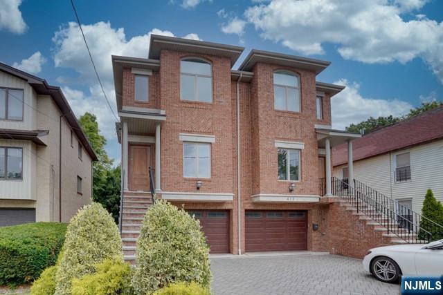 415 Westview Place - Photo 2