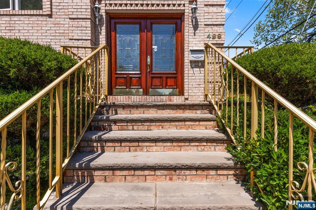 499 Morse Avenue - Photo 3