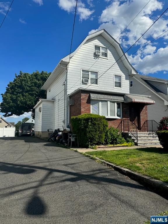 330 Stuyvesant Avenue 1 - Photo 2