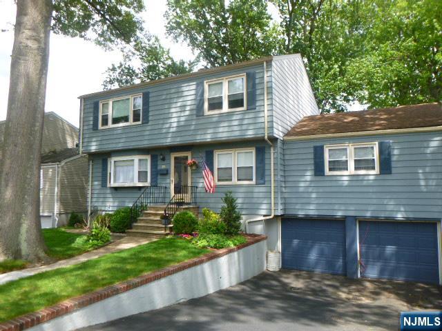 61 Aladdin Avenue - Photo 2