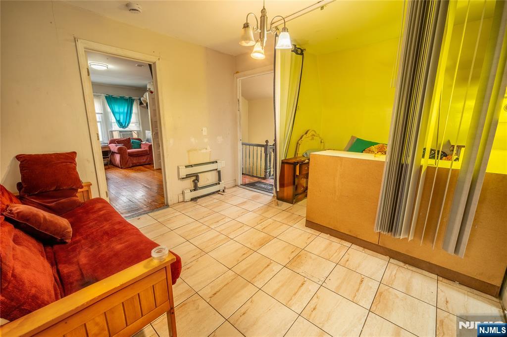352 7th Street