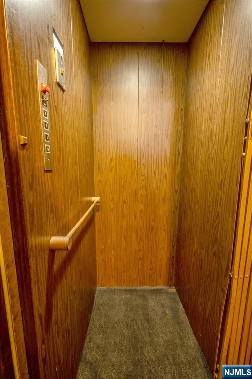 130 Kensington Drive — photo 17