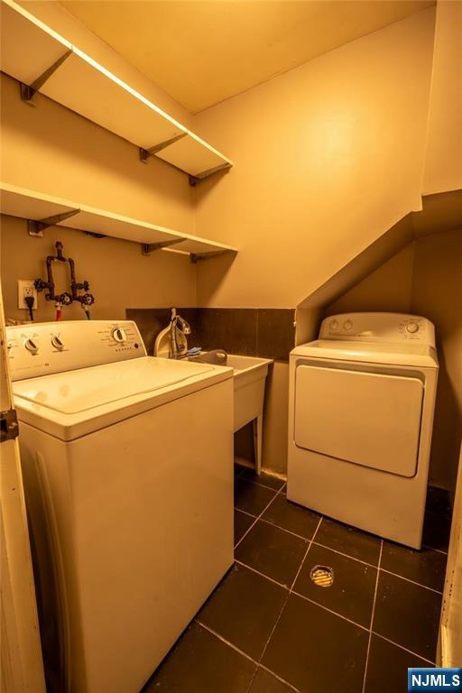 130 Kensington Drive — photo 37