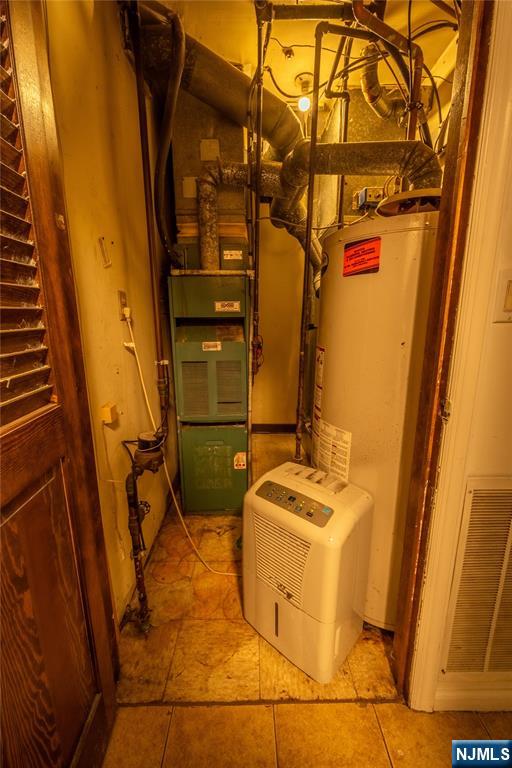 130 Kensington Drive — photo 39