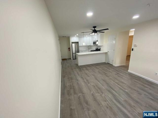 2002 Hawthorne Lane - Photo 2