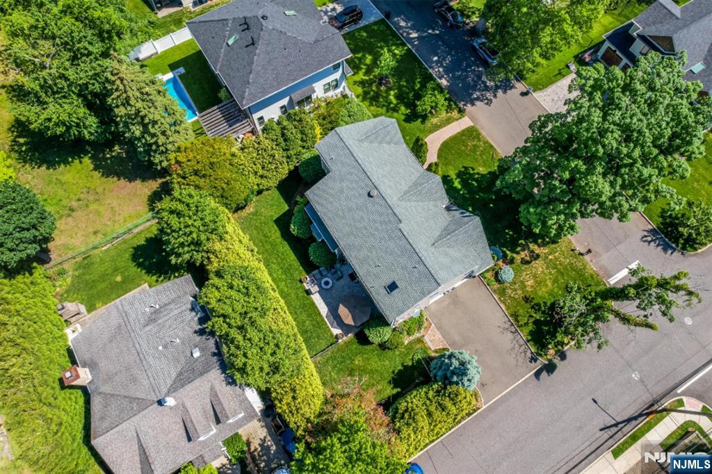 111 Magnolia Avenue