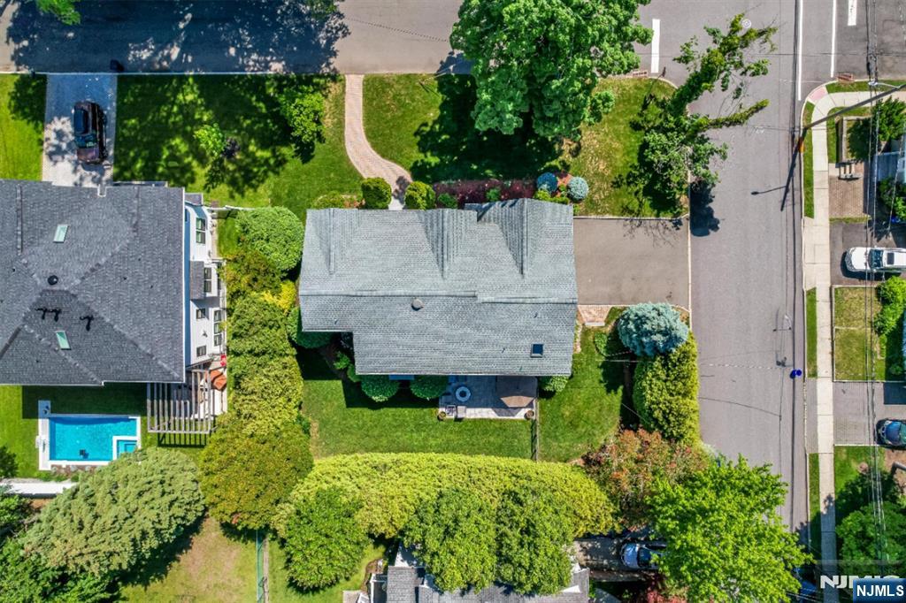 111 Magnolia Avenue