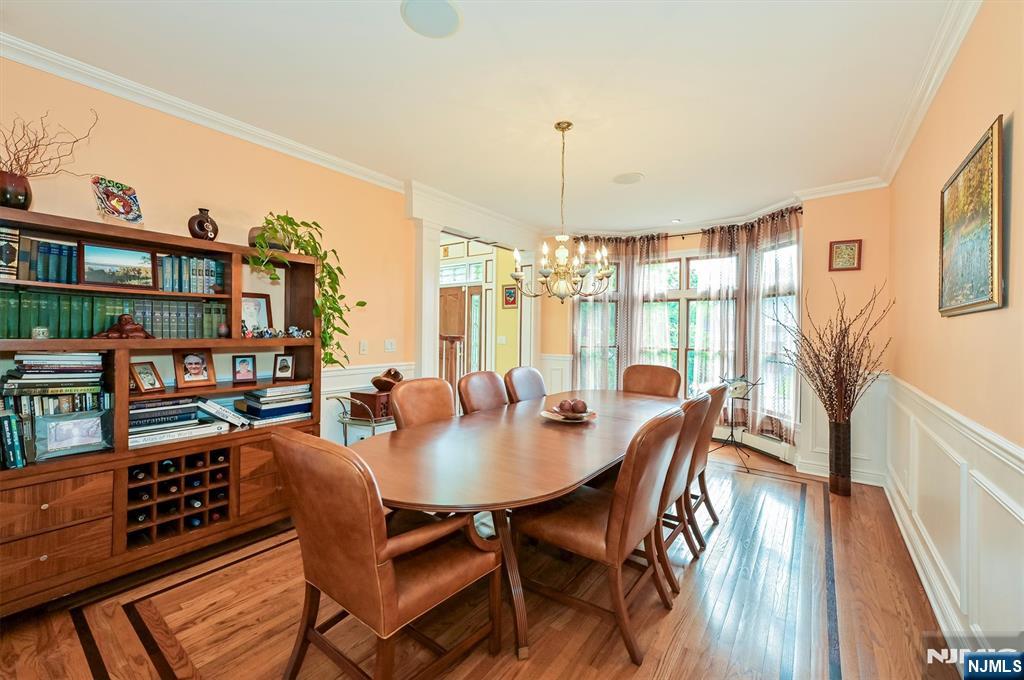 111 Magnolia Avenue