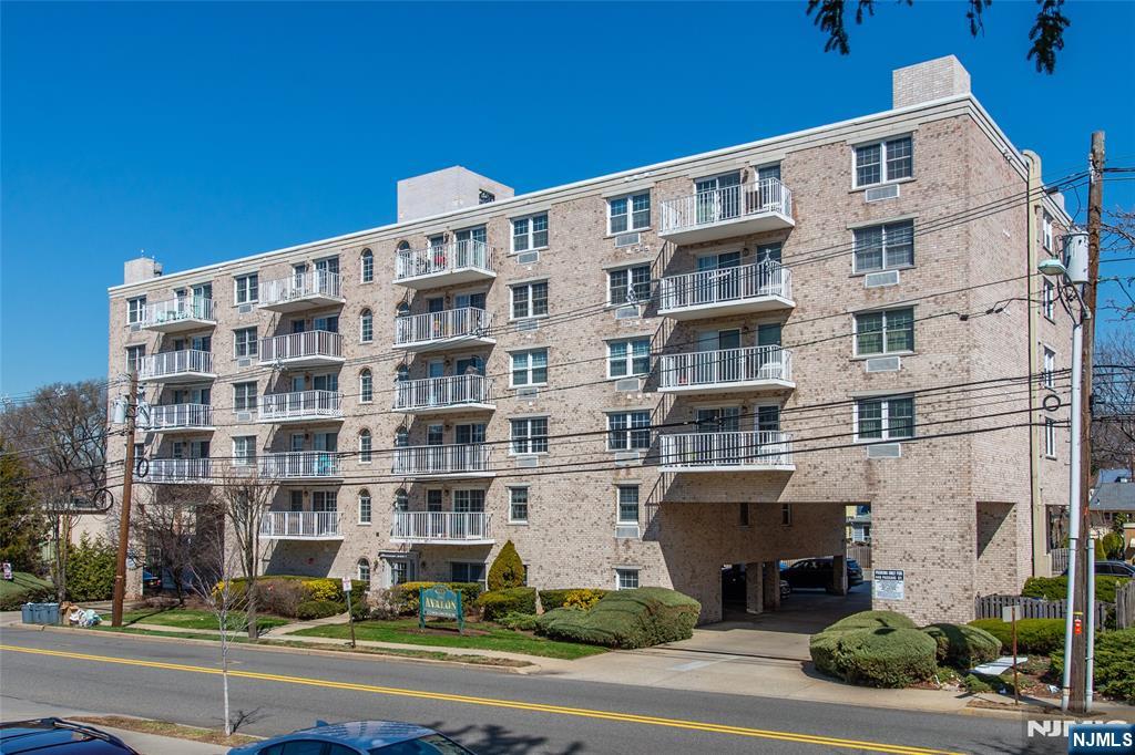 446 Passaic, #3F, Hackensack, NJ 07601 Listing Photo  17