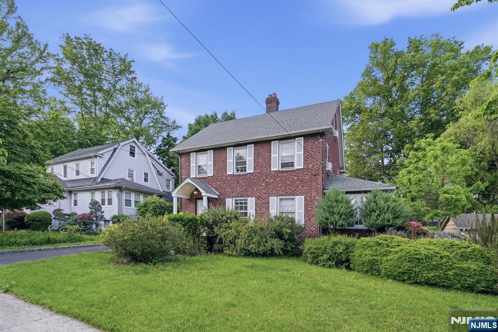 285 Hudson Ave, Englewood, NJ 07631