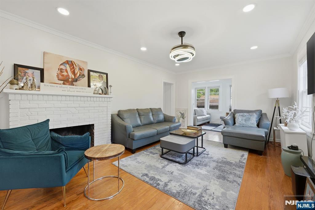 285 Hudson Ave, Englewood, NJ 07631