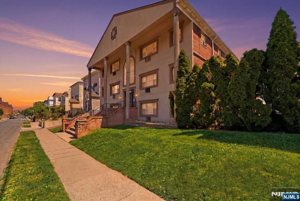 816 W Grand Street 3B - Photo 3