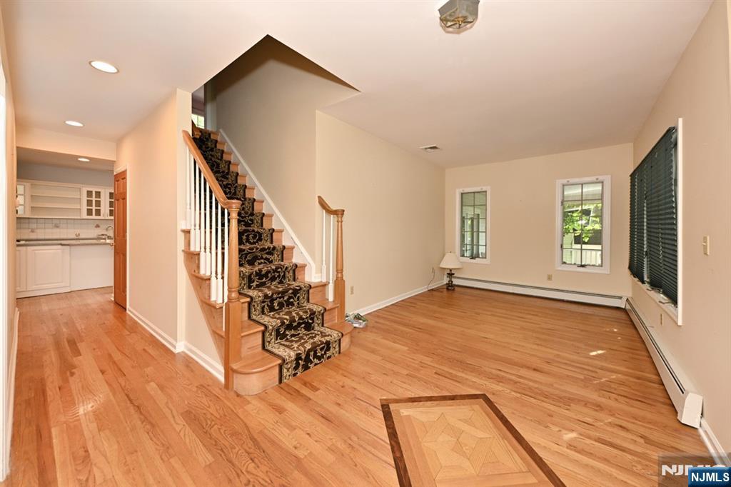 50 Midland Avenue - Photo 4