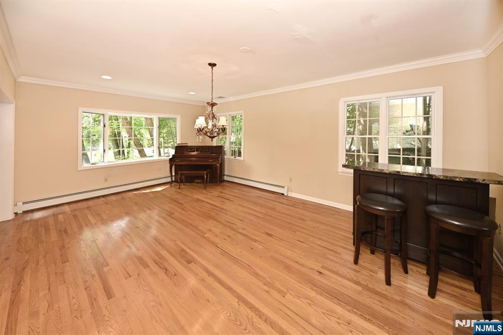 50 Midland Avenue — photo 6