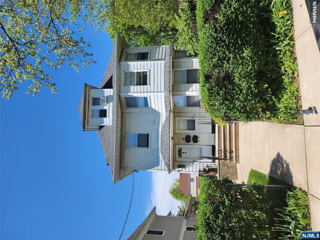 32 Euclid Avenue 1 - Photo 2
