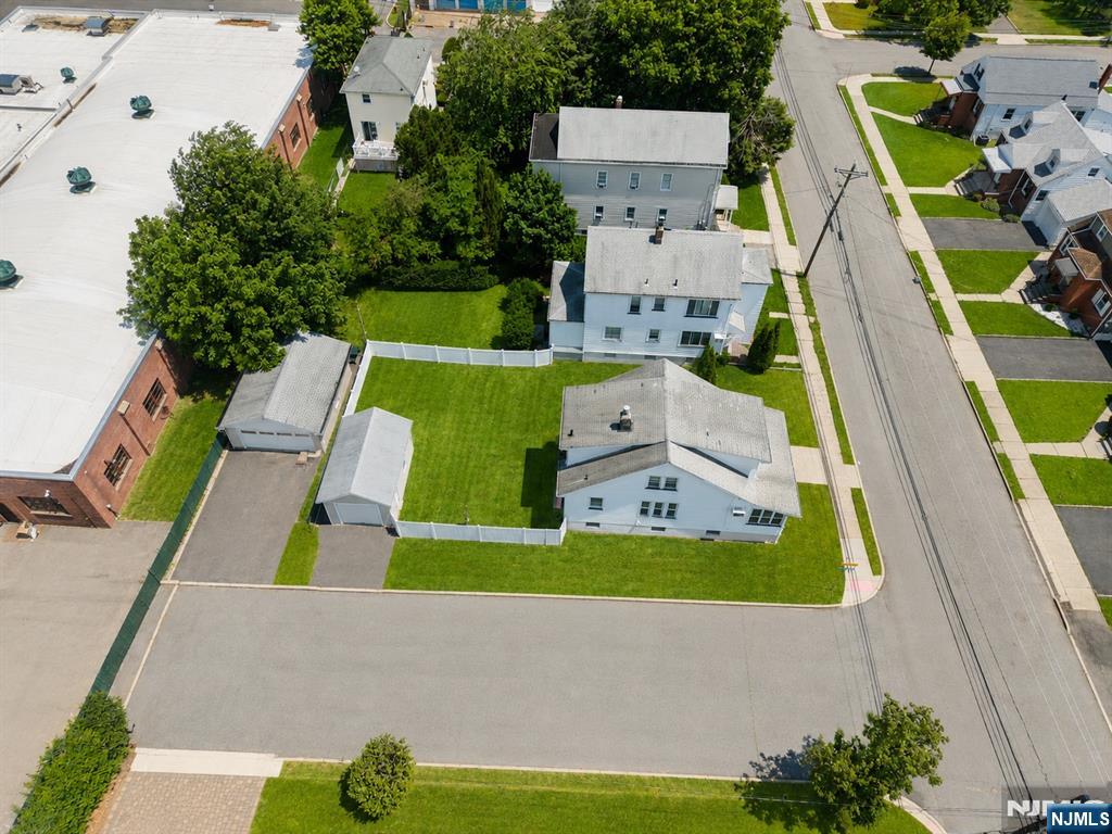 62 Vreeland Avenue