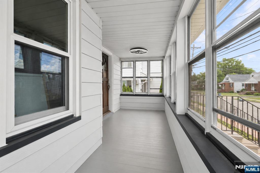 62 Vreeland Avenue