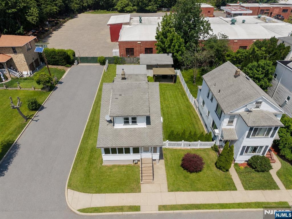 62 Vreeland Avenue