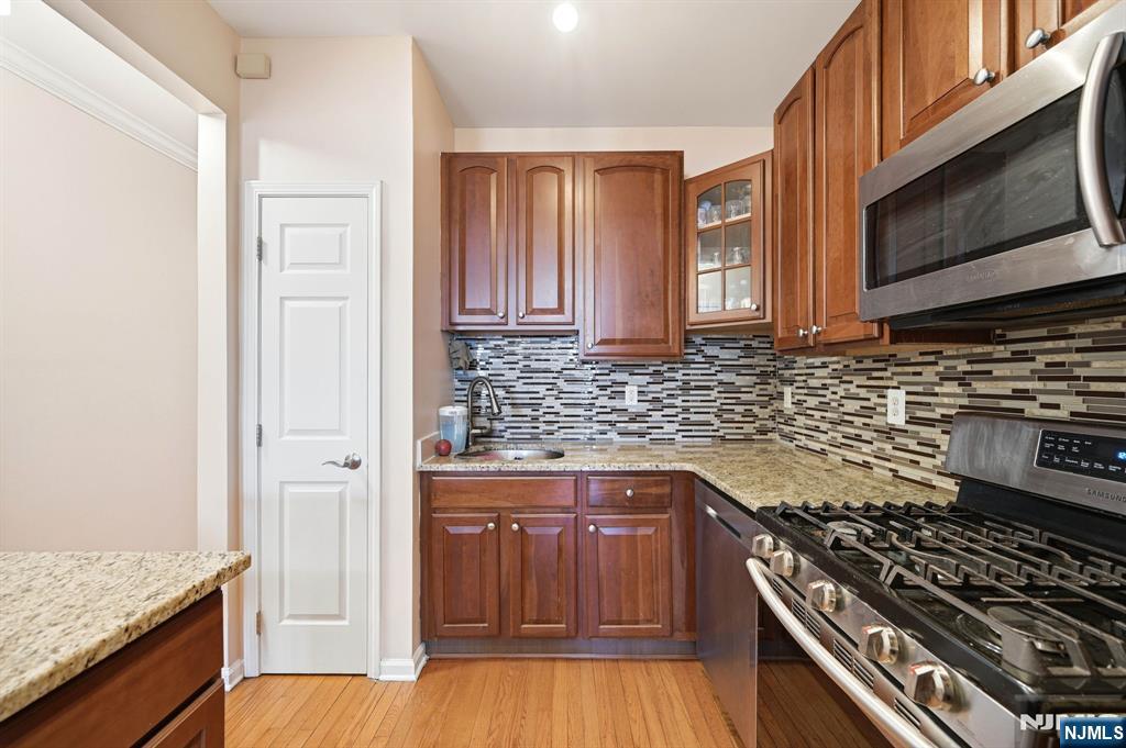 424 Hartford Drive - Photo 4