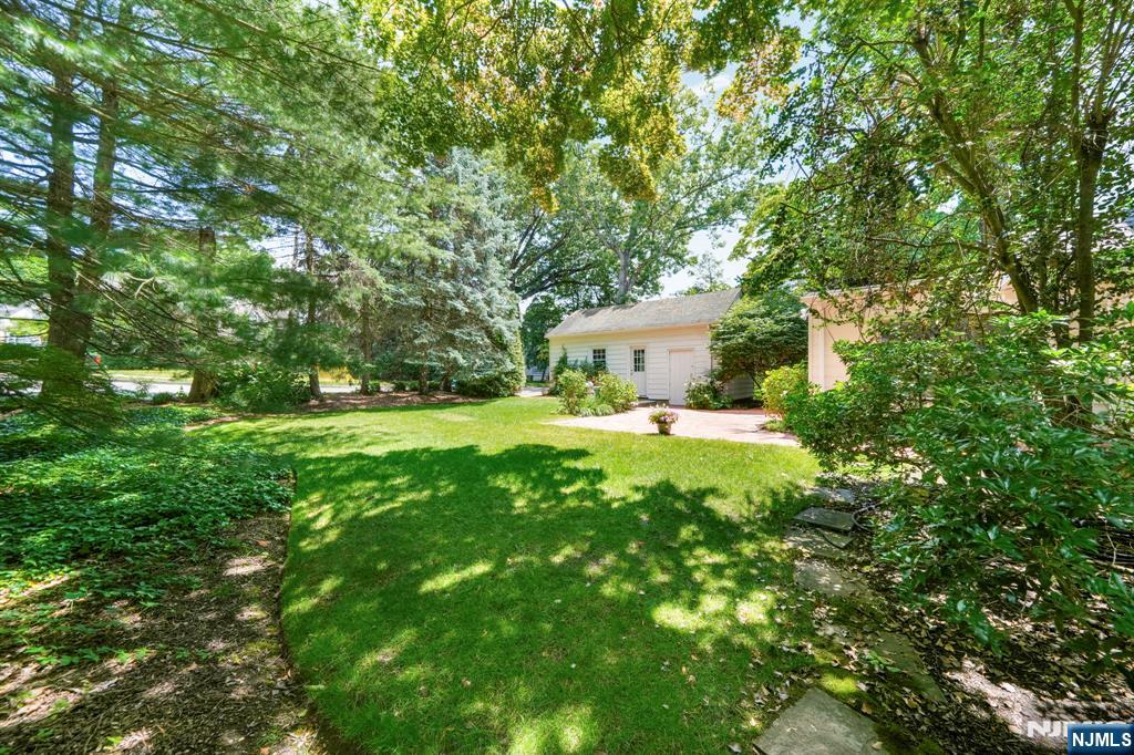 183 Harding Road — photo 36