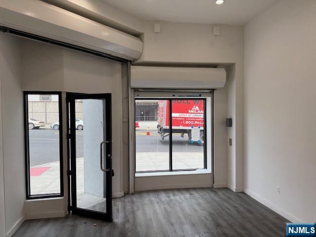 225-233 Central Avenue - Photo 3