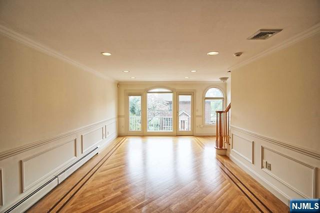 696 Undercliff Avenue - Photo 4