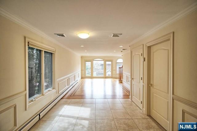 696 Undercliff Avenue - Photo 5