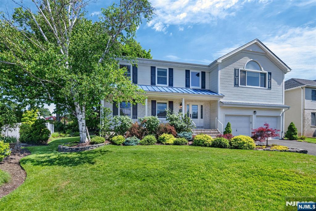 Homes for sale in New Milford, NJ | 690 William Bliss Dr, New Milford, NJ 07646 | MLS# 26020088