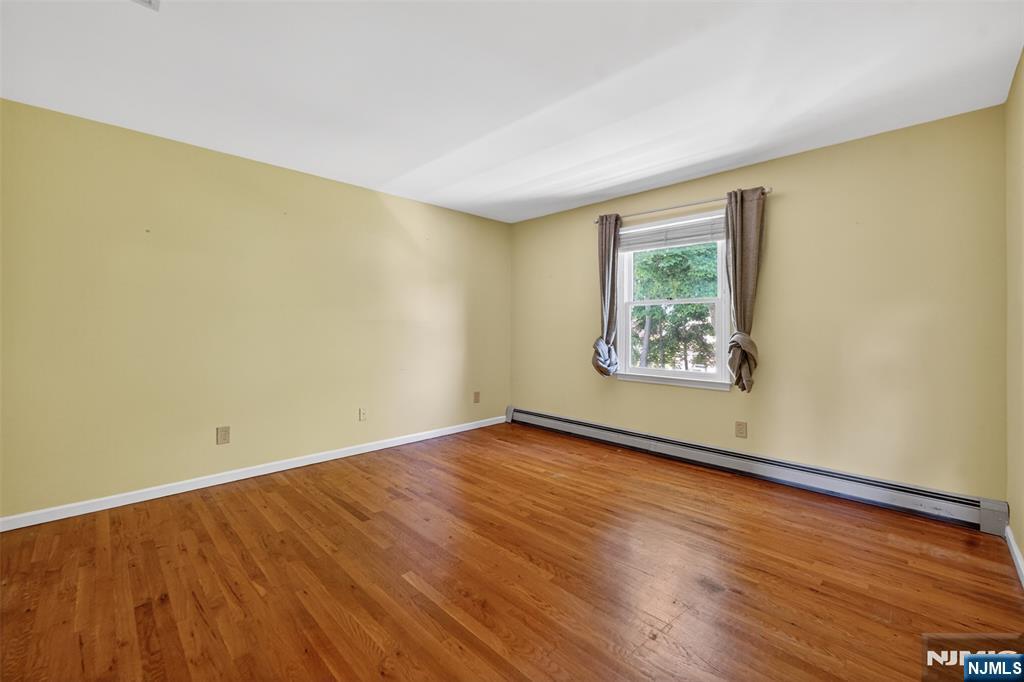 690 William Bliss Drive, New Milford, NJ 07646 Listing Photo  23