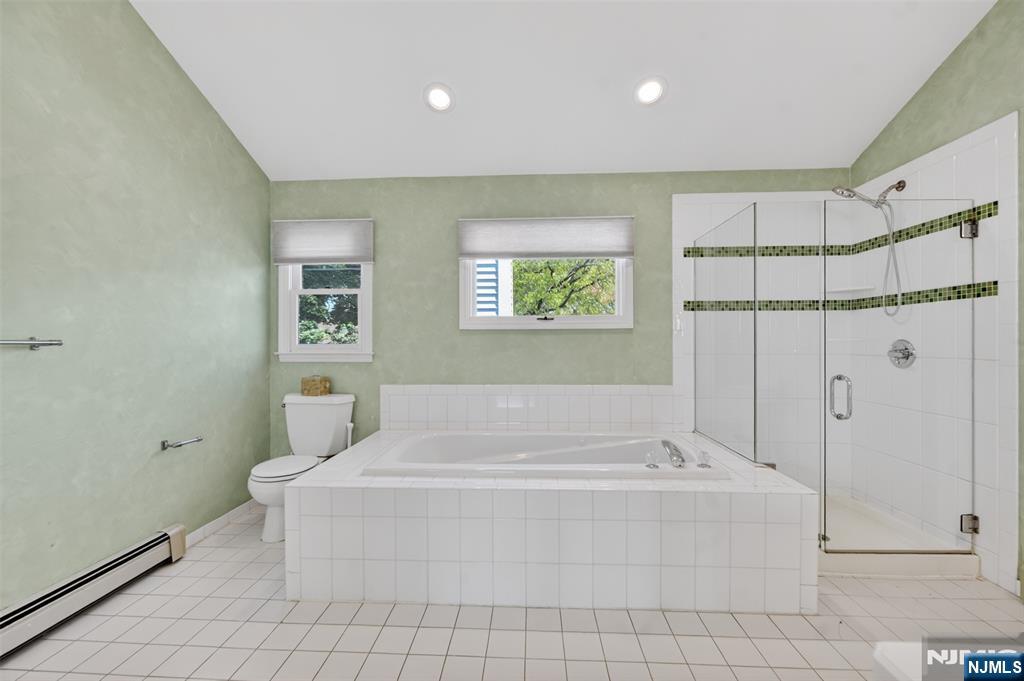 690 William Bliss Drive, New Milford, NJ 07646 Listing Photo  34