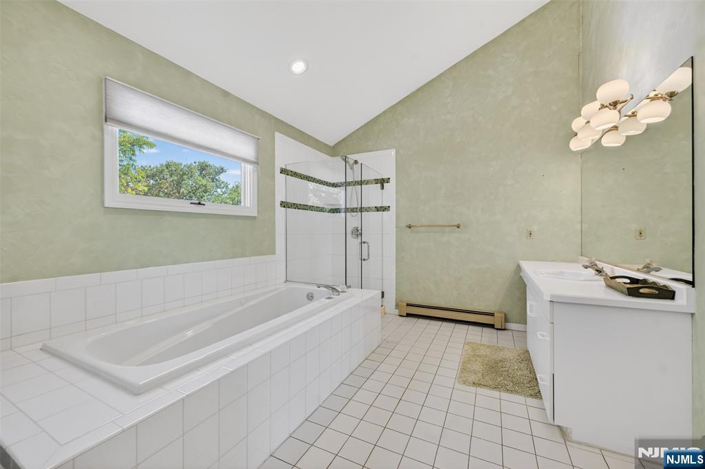 690 William Bliss Drive, New Milford, NJ 07646 Listing Photo  35
