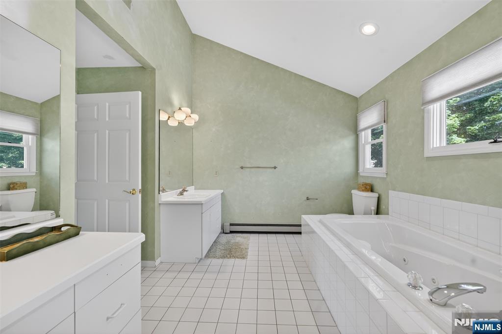 690 William Bliss Drive, New Milford, NJ 07646 Listing Photo  36