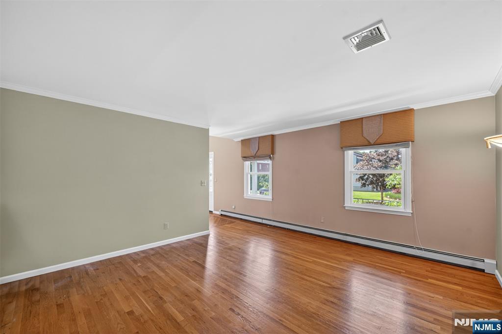 690 William Bliss Drive, New Milford, NJ 07646 Listing Photo  6