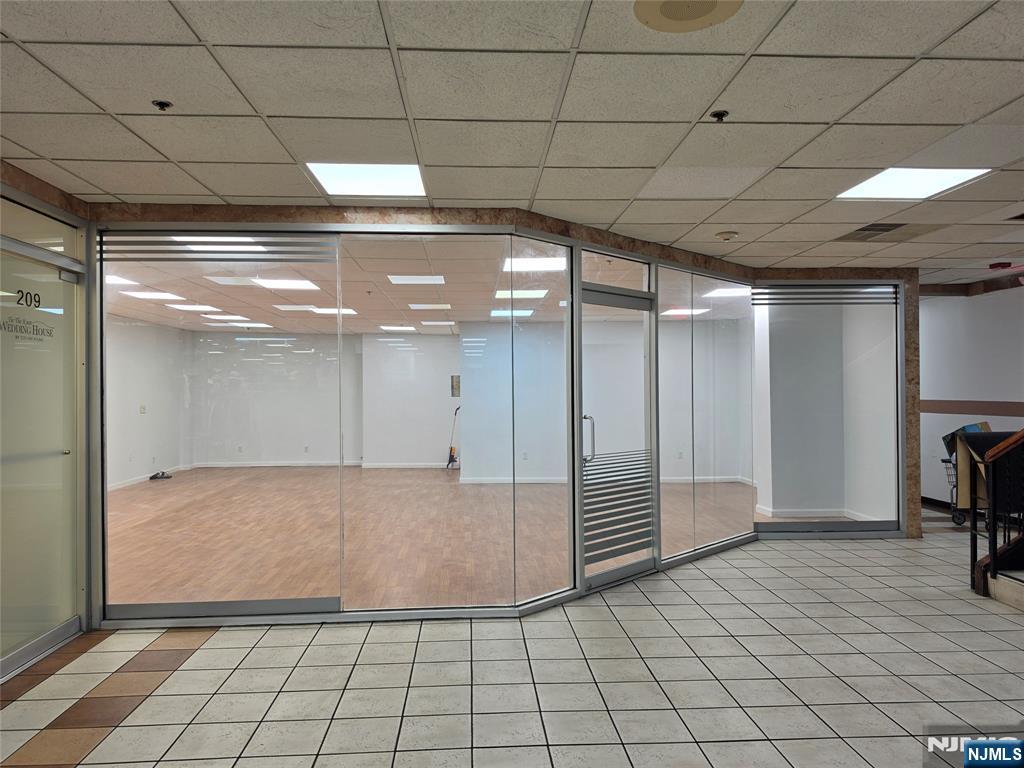 225 Broad Avenue 210 - Photo 4
