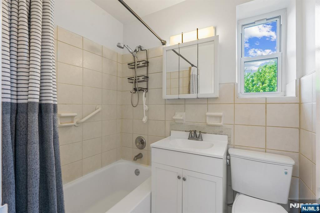 2345 Linwood Avenue, #6H, Fort Lee, NJ 07024 Listing Photo  11