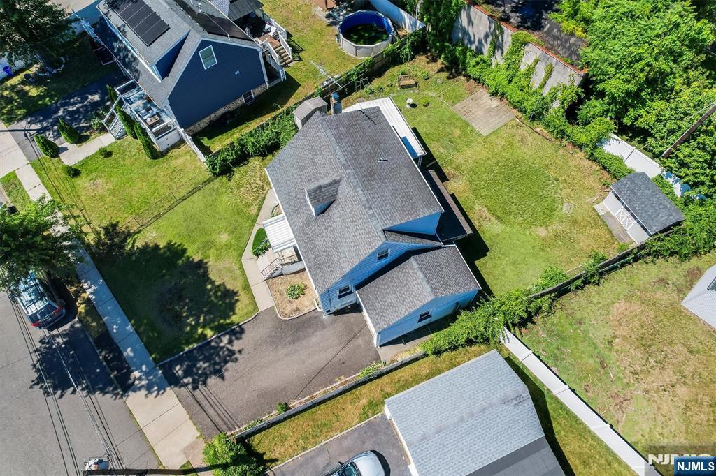 43 Urma Pl, Saddle Brook, NJ 07663