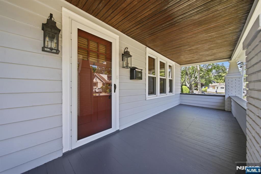 374 Diamond Bridge Avenue - Photo 2