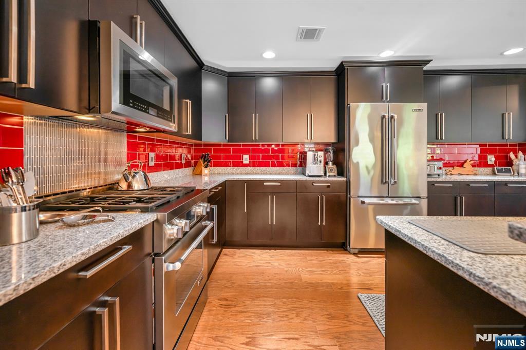 2308 Freeman Way - Photo 4