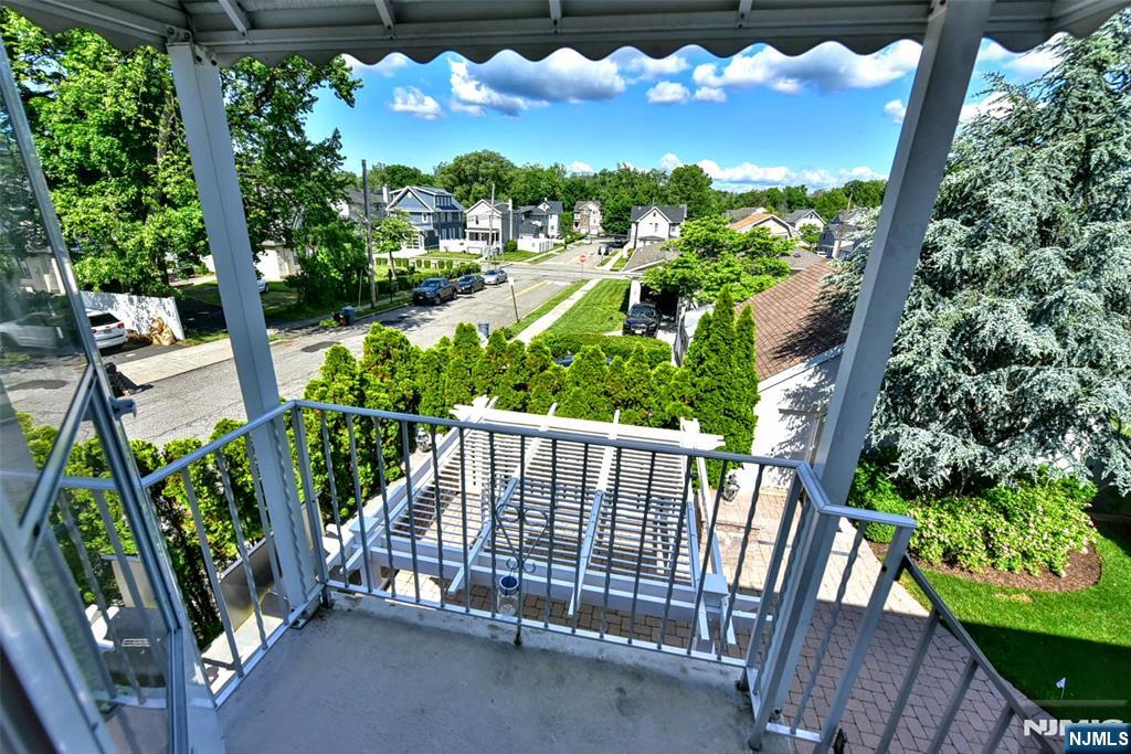 24 Maple, #2nd Floor, Waldwick, NJ 07463 Listing Photo  16