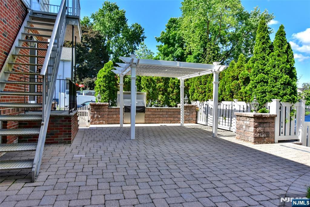 24 Maple, #2nd Floor, Waldwick, NJ 07463 Listing Photo  18