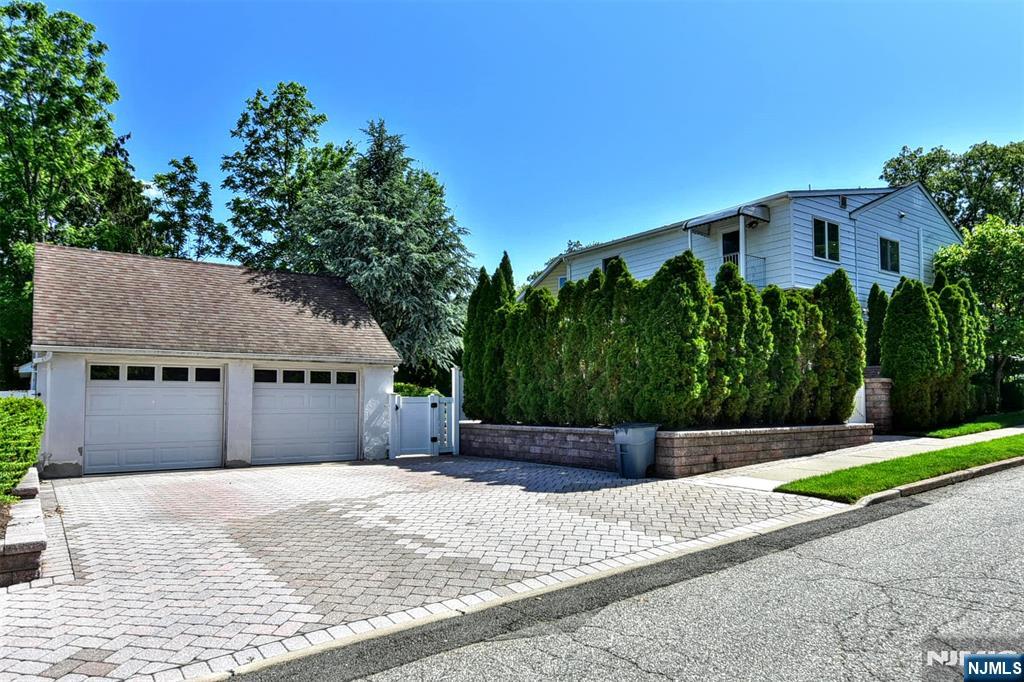24 Maple, #2nd Floor, Waldwick, NJ 07463 Listing Photo  26