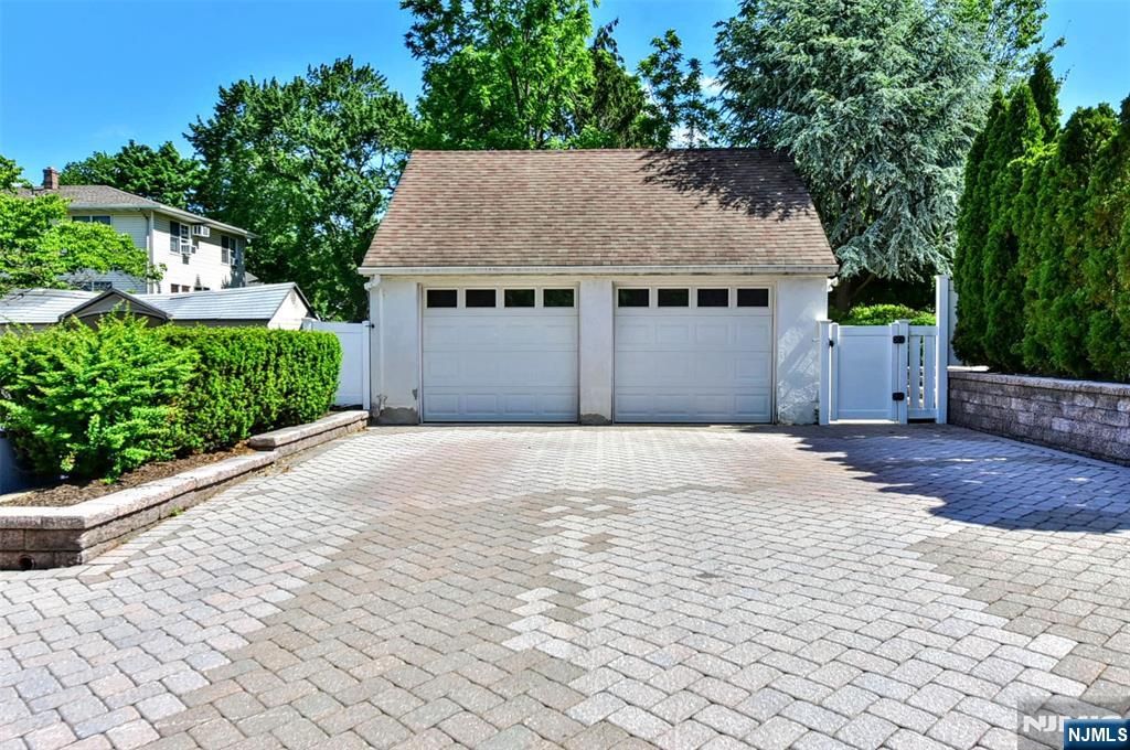 24 Maple, #2nd Floor, Waldwick, NJ 07463 Listing Photo  27