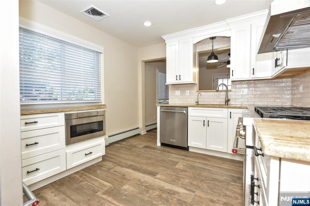 24 Maple, #2nd Floor, Waldwick, NJ 07463 Listing Photo  5