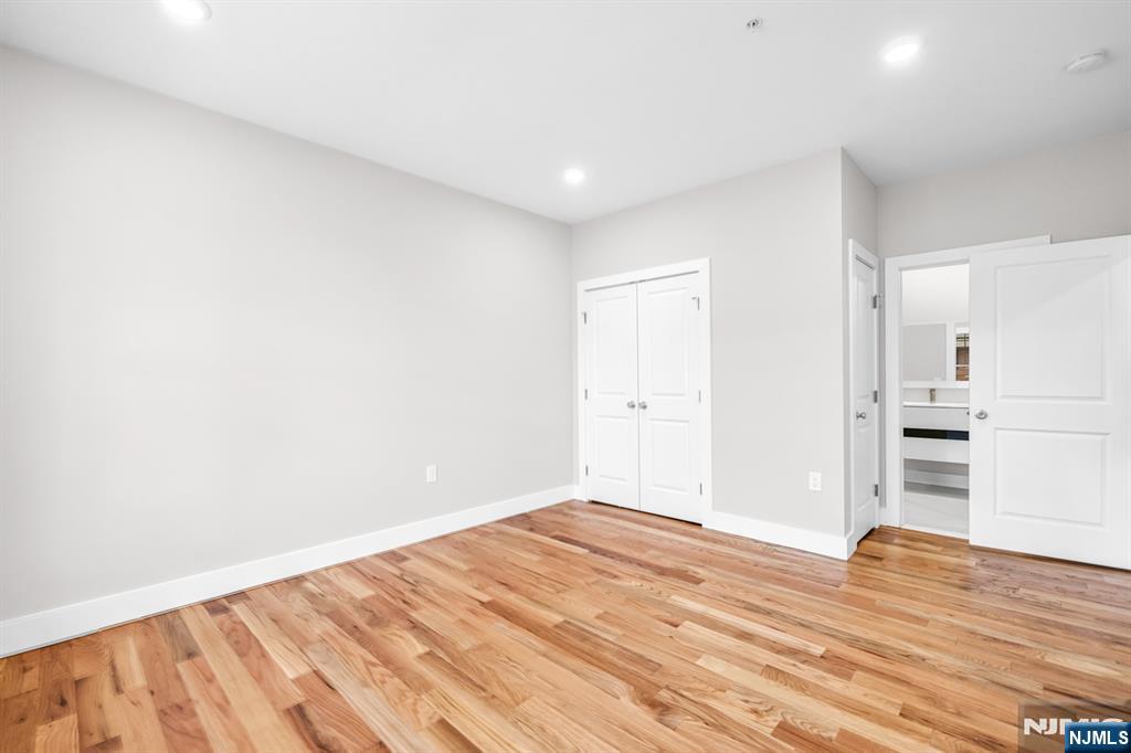 66 Mount Prospect Avenue 15 - Photo 5