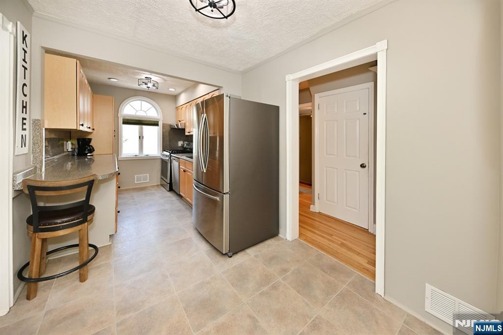 738 Grant Avenue — photo 19