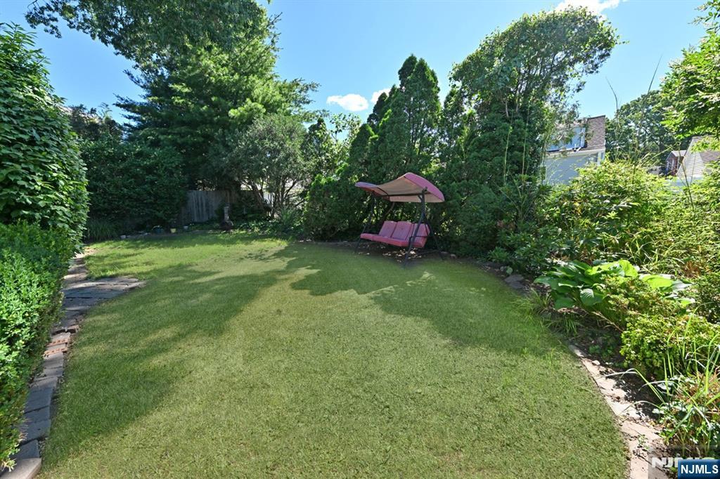 738 Grant Avenue — photo 33