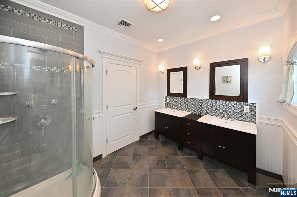 738 Grant Avenue - Photo 5