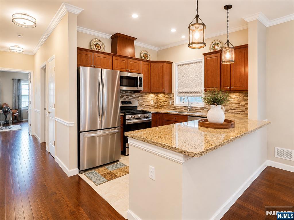 23 Davis Street 1 - Photo 3